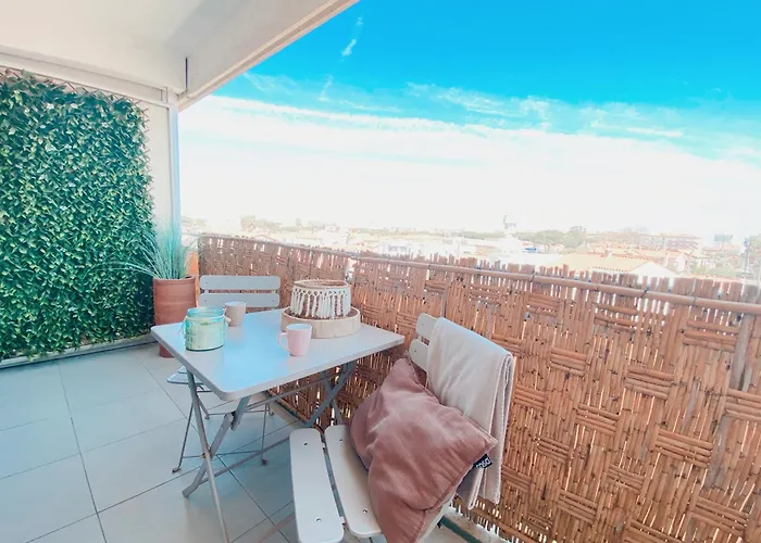 Studio Calme Avec Parking Et Ascenseur -304-