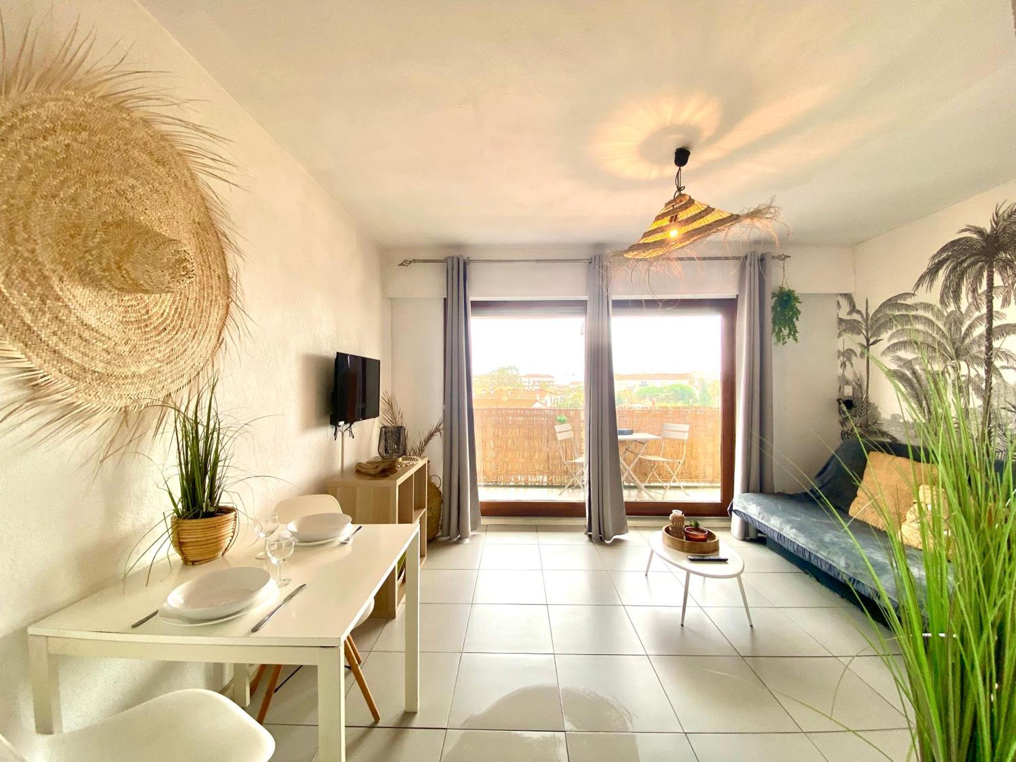 Apartment Calme Avec Parking Et Ascenseur -304- Canet-en-Roussillon