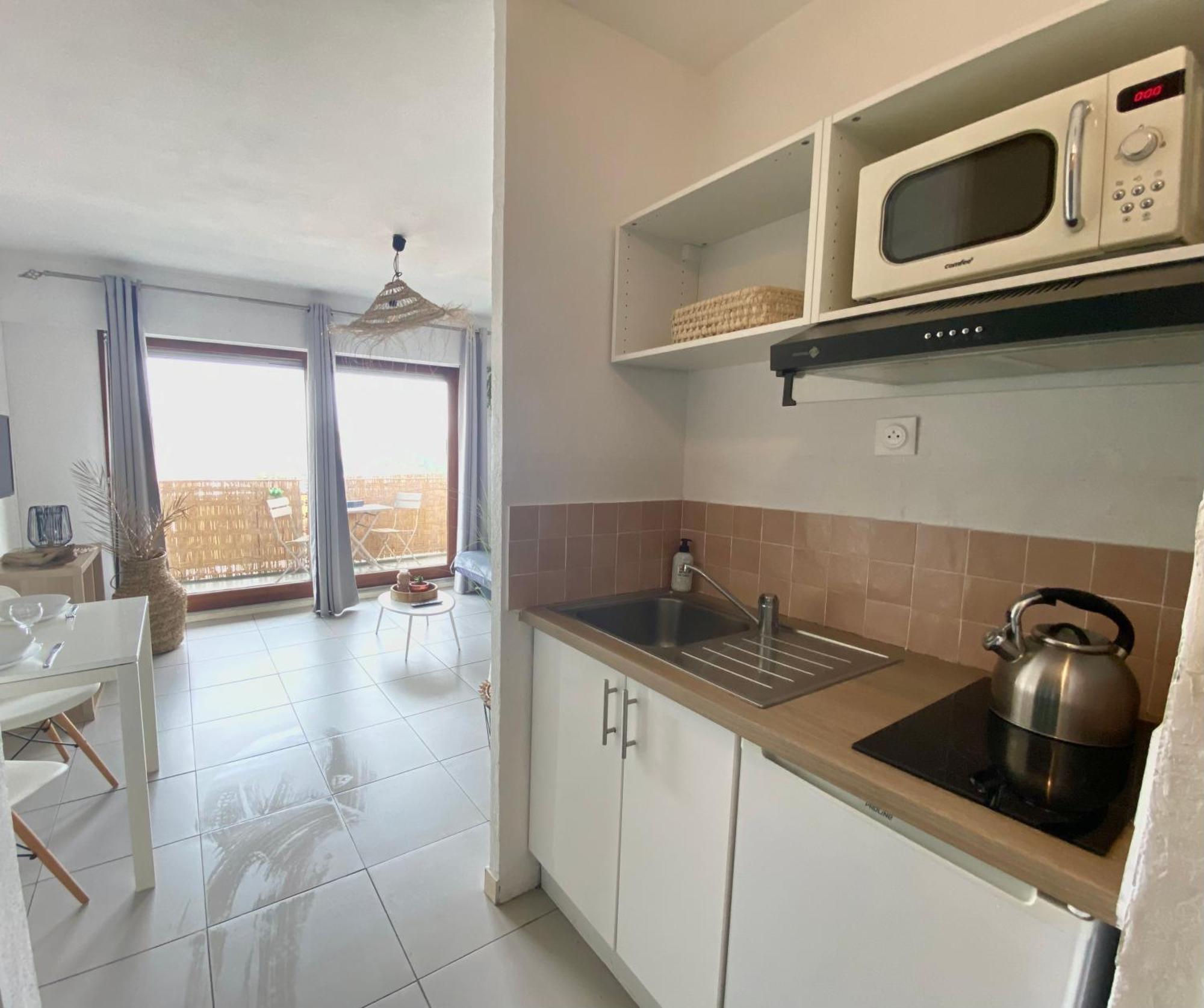 Apartment Calme Avec Parking Et Ascenseur -304-
