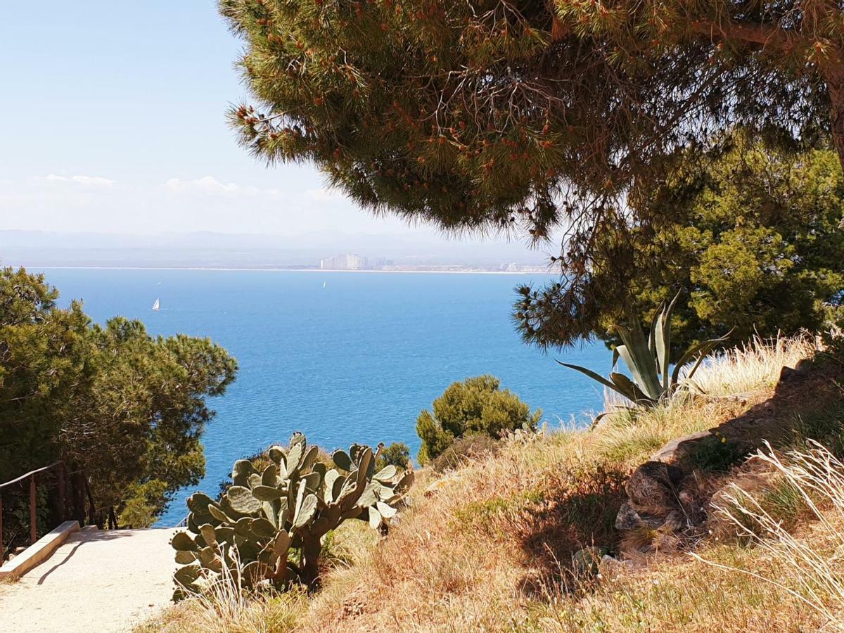 Apartment Calme Avec Parking Et Ascenseur -304-